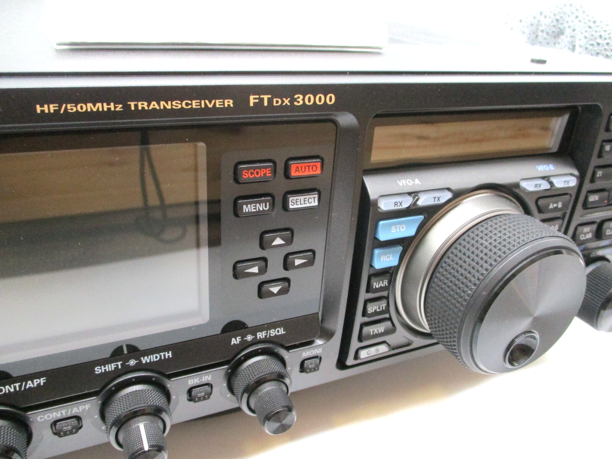 Yaesu FTDX3000 Ham Radio HF/50MHz 100W transceiver with remote
