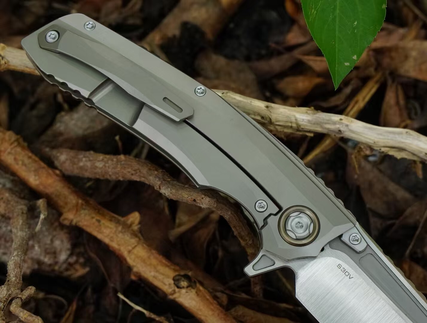 Venom T Pocket Knife S30V Tanto Blade Carbon Fiber Titanium Handle