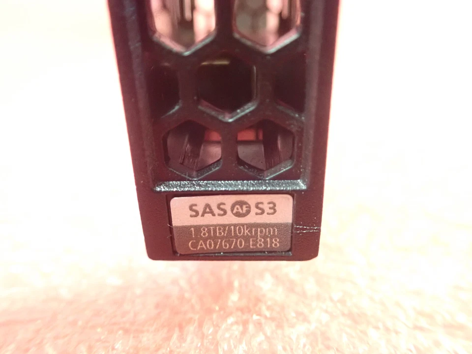 Fujitsu Eternus DX S4 HD DRIVE 2.5' 1.8TB 12G 10K SAS S3 S4 S5 CA08226-E818 E978 - Image 4 of 4