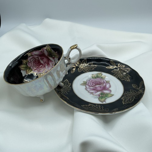 L M Royal Halsey Very Fine Three Footed Tea Cup & Saucer Roses Lusterware - Photo 3 sur 8