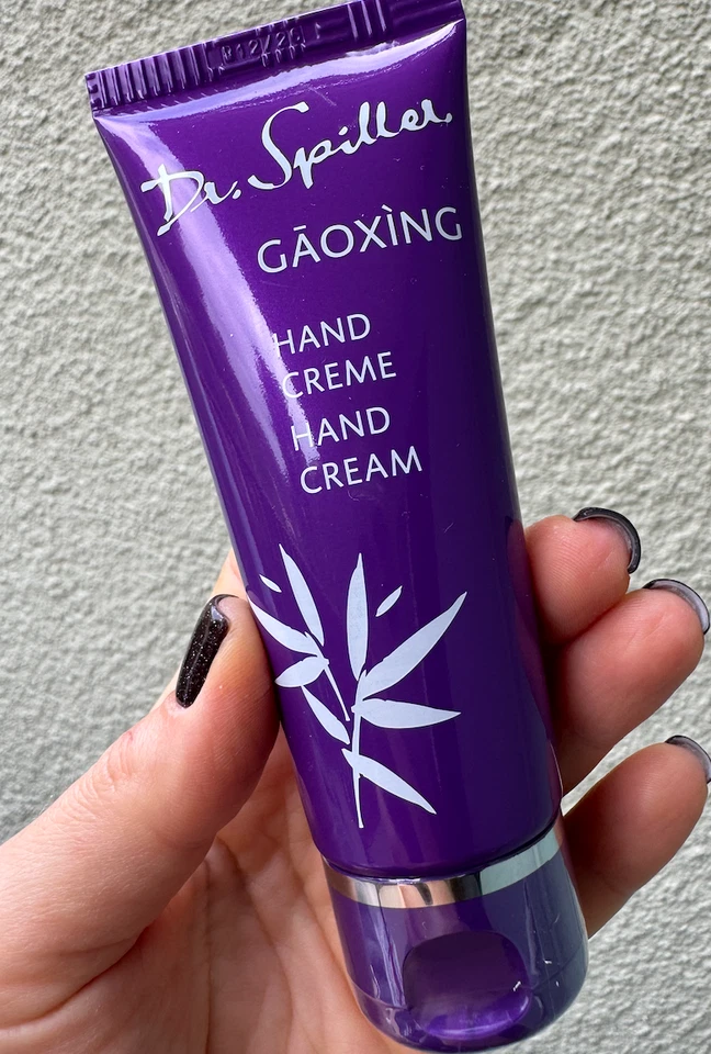 crema de manos para mujer Foto 2 de 4