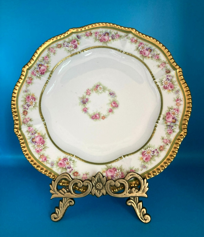 ELITE LIMOGES ANTIQUE ROSES GILD BEADED SALAD PLATE 8.5" .FRANCE 🏵️