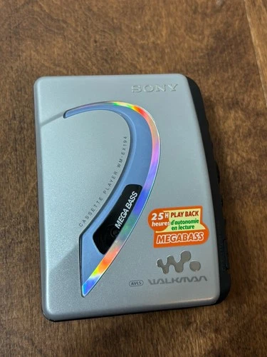 VINTAGE SONY WALKMAN CASSETTE PLAYER WM-EX194 Works very well