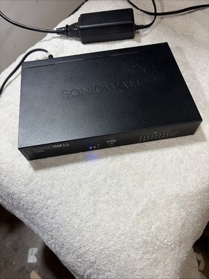 SonicWall TZ500 Firewall Rack Mount Powers On Untested