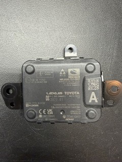 Toyota / Lexus Millimeter Wave Radar Sensor Assembly (Part Number: 88210 F6010)