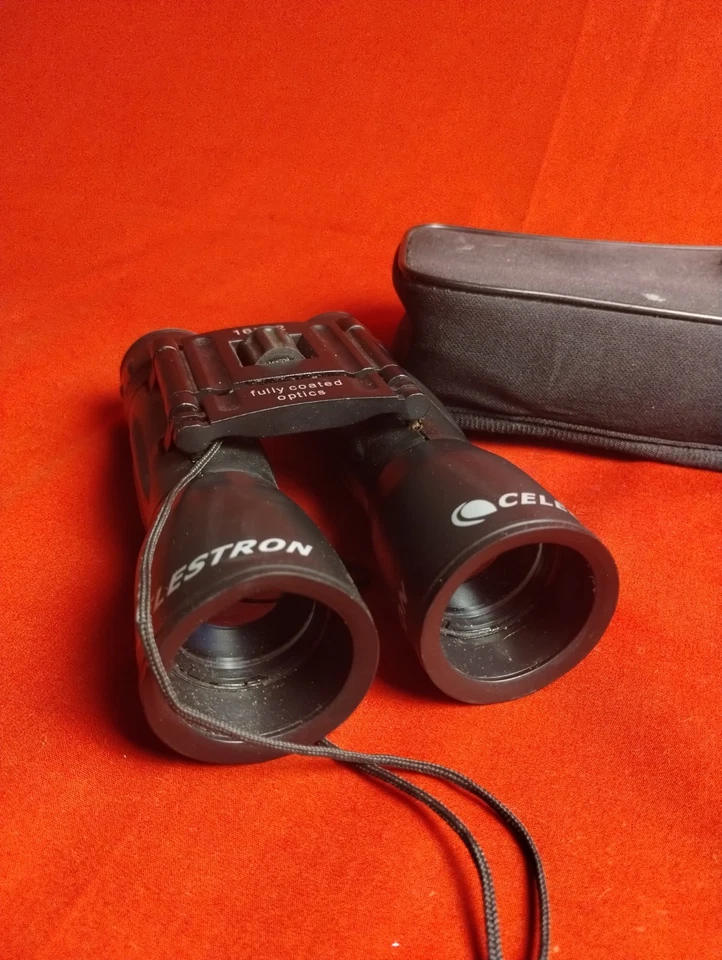 Celestron Focusview 16x32 Multi-Purpose Binoculars - Fully Coated Optics w/Case - Image 3 of 4