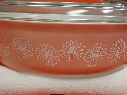 Vintage Pyrex Pink Daisy 045 Oval Casserole w/Lid 2-1/2 Quart