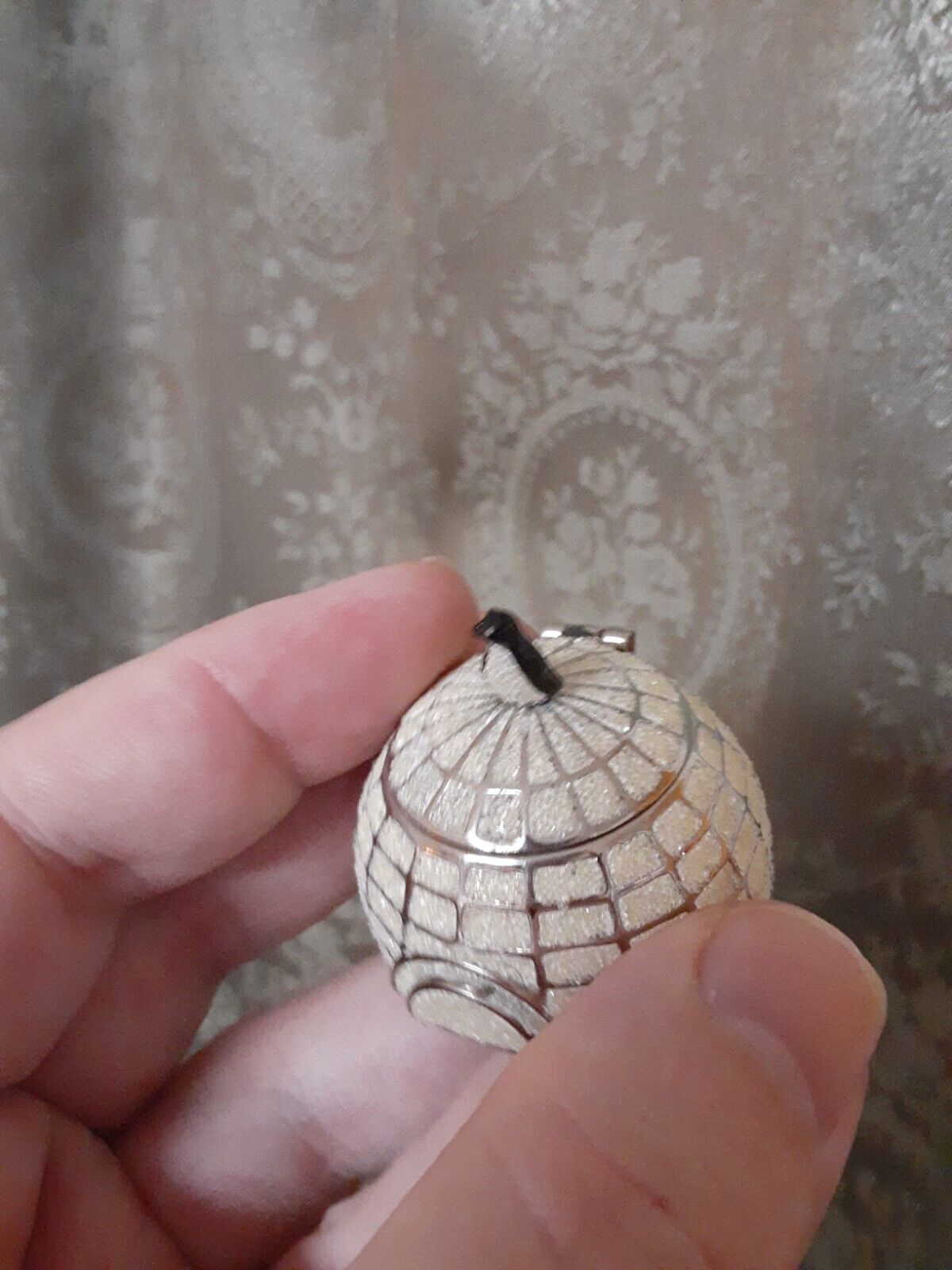 Picture 5 of 12