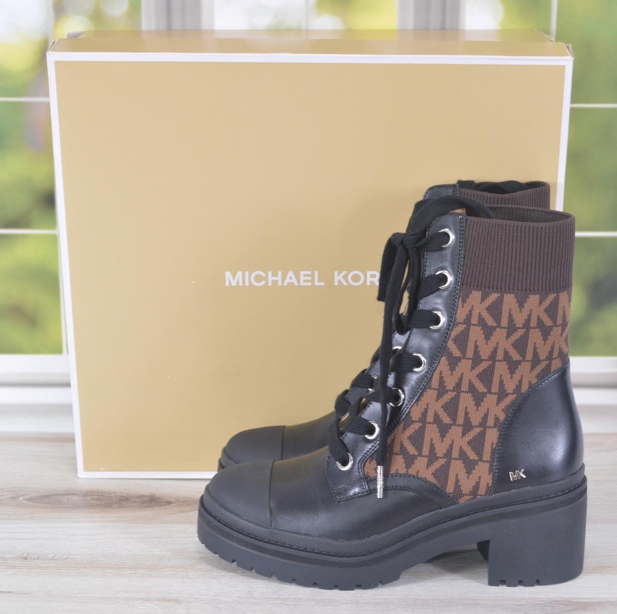 mie新品MICHAEL KORS ダークブラウン レザー ブーティ mie新品MICHAEL KORS ダークブラウン レザー ブーティ mie様専用