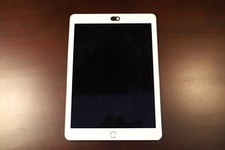 Apple iPad Air 2- A1566- 16GB, Wi-Fi, 9.7in, iOS 15 - White/Gold - USED  perks
