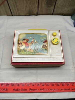 Vintage 1966 FISHER PRICE TOYS #114 Two Tune GIANT SCREEN Music Box TV  Works!