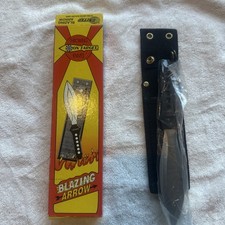 VINTAGE BLAZING ARROW UC190 ON TARGET THROWING KNIVES * FREE SHIPPING