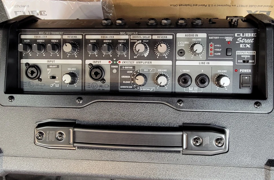 Roland Cube Street Ex Portable Stereo Amplifier, Busking Amp - Image 3 of 4