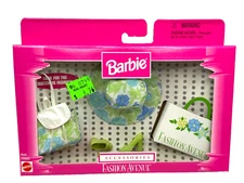 BK~ #H NIB BARBIE DOLL FASHION AVENUE 1998 ACCESSORIES GREEN FLORAL 20963