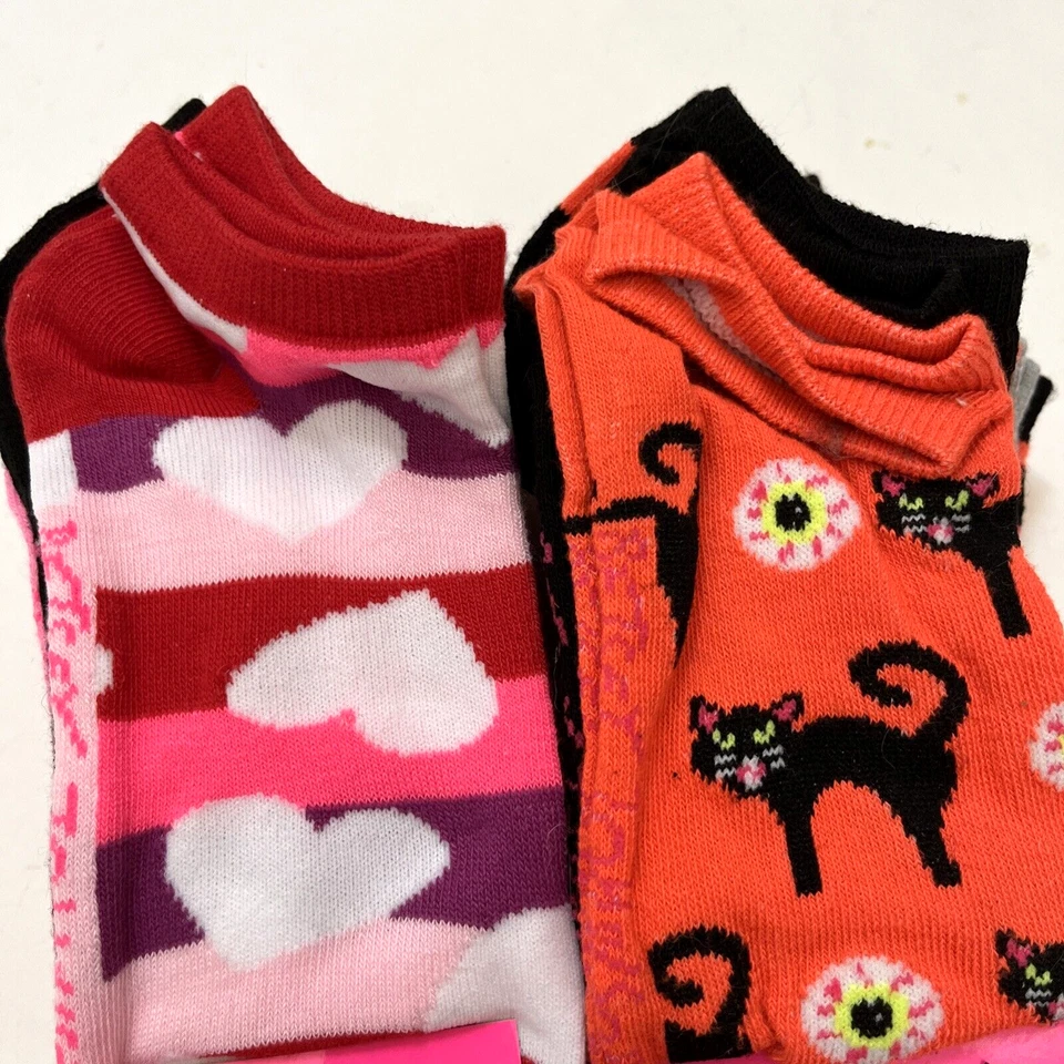 NUEVO CON ETIQUETAS 20 pares de calcetines BETSEY JOHNSON No-Show corazones gatos mezcla de lunares regalo navideño Foto 3 de 4