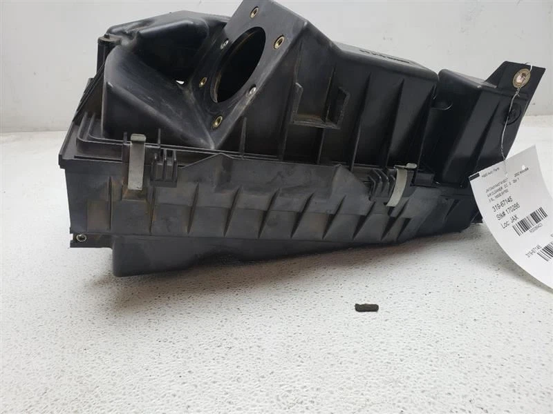 2002 2003 2004 Infiniti I35 Air Cleaner Box  OEM 16500 5Y700  - Image 4 of 4