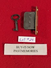 VINTAGE FURNITURE HARDWARE LOCK MECHANISM W/ KEY, OLD ANTIQUE LOCK LOT #24