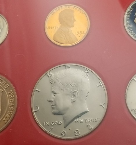 1982 & 1983 United States Proof Sets #20138 - Picture 5 of 19