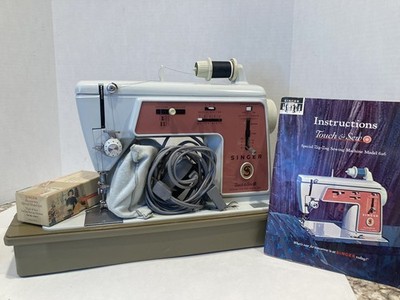 Singer Touch & Sew Special Zig Zag Model 626 Sewing Machine W/ Case, Accessories
