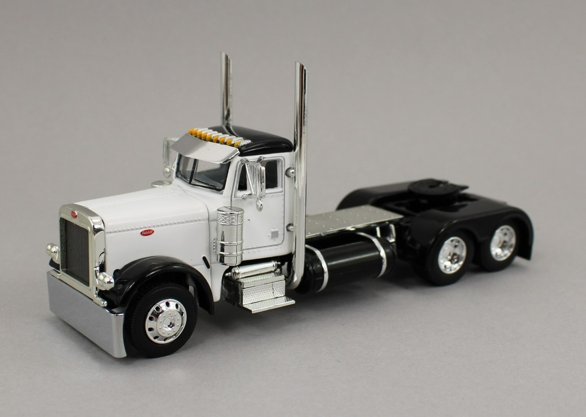 DCP 1:64 *WHITE & BLACK* Peterbilt 379 Day Cab & LODE KING GRAIN