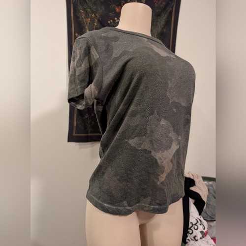 Alternative Camo Green Women's Top Size Large - Picture 8 of 8