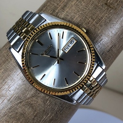 Vtg Seiko Men 7N43-8111 Dress Jubilee Day Date Two Tone Quartz 35mm Watch 7''