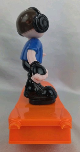 Ollie 360 R/C Spin Action Skateboarder Ragazzo XB Trifunzione 27MHZ Età 10+ - Foto 7 di 8