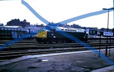 ORIGINAL RAILWAY 35mm SLIDE D200 at Clapham Junction in 1987 (J10)
