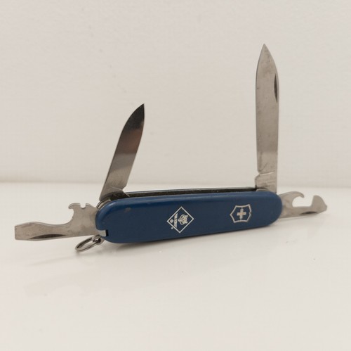 Victorinox Tinker Swiss Army Knife Blue Cub Scouts Logo - Picture 1 of 5