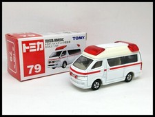 TOMICA 79 TOYOTA HIMEDIC AMBULAMCE Hiace 1/64 TOMY Diecast Car New 2006 A 