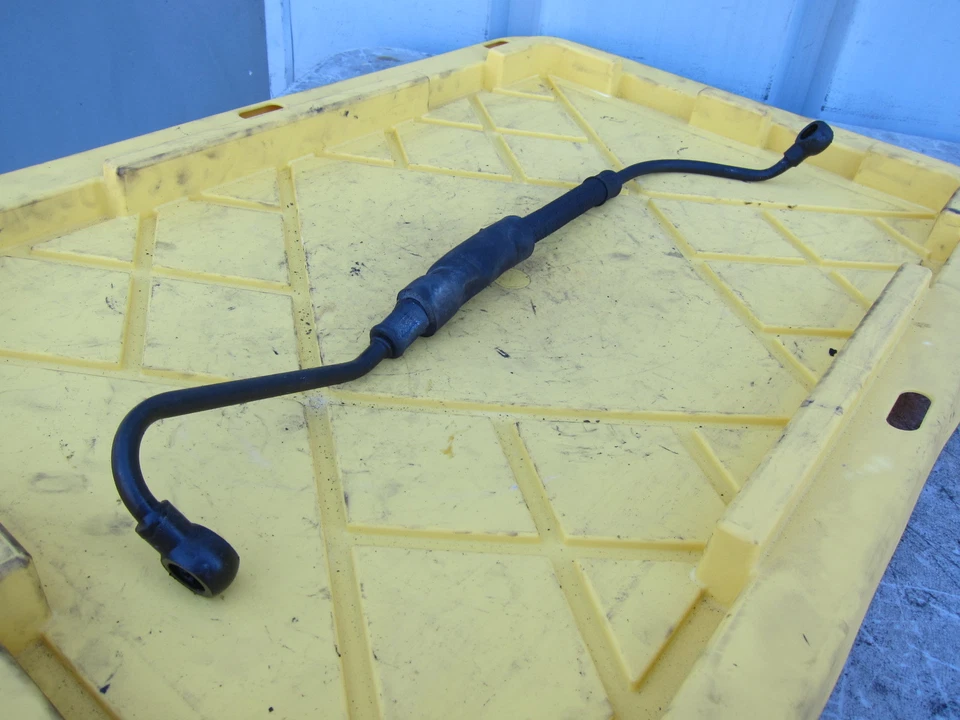 Suzuki Katana 600 GSX600F 1994 OEM MOTOR MOTOR ENFRIADOR DE ACEITE MANGUERA Foto 2 de 4