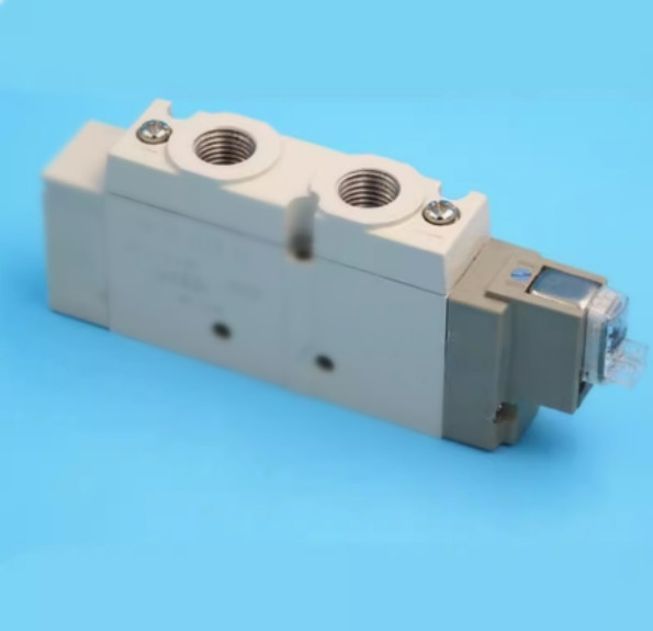 1Pcs New SMC SY5540-3DZ Solenoid Valve