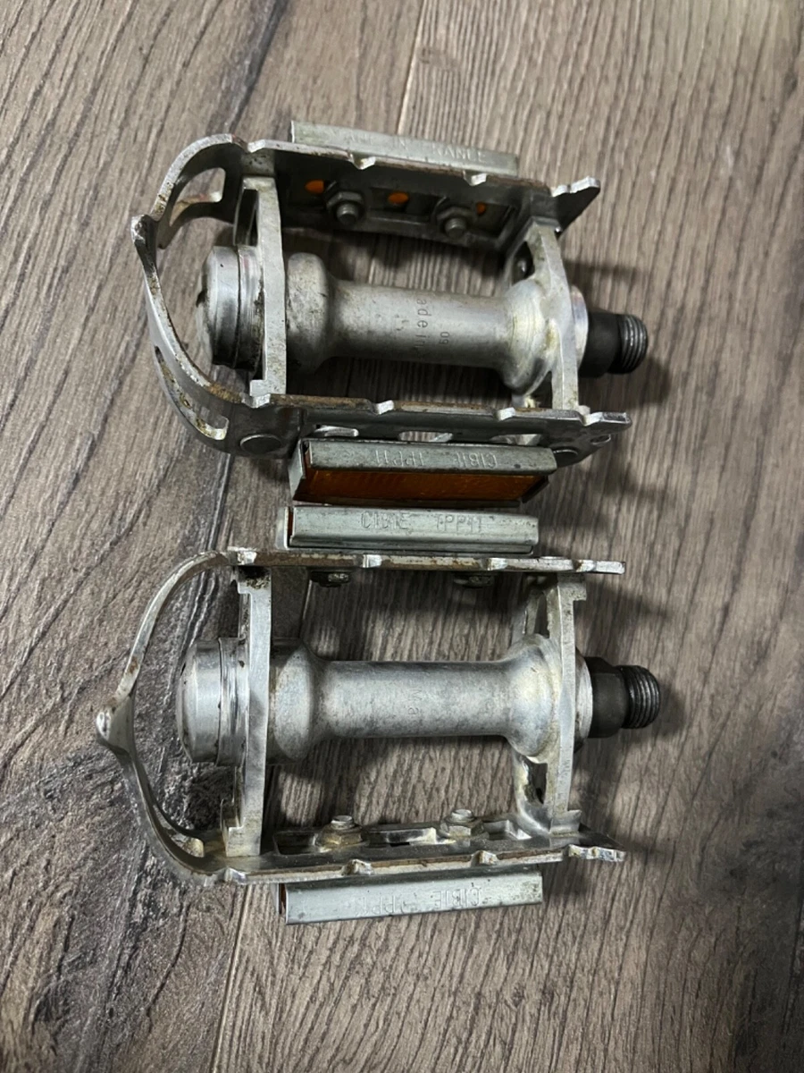 Pédales MAILLARD 700 pour vélo de course anciens années 70/80