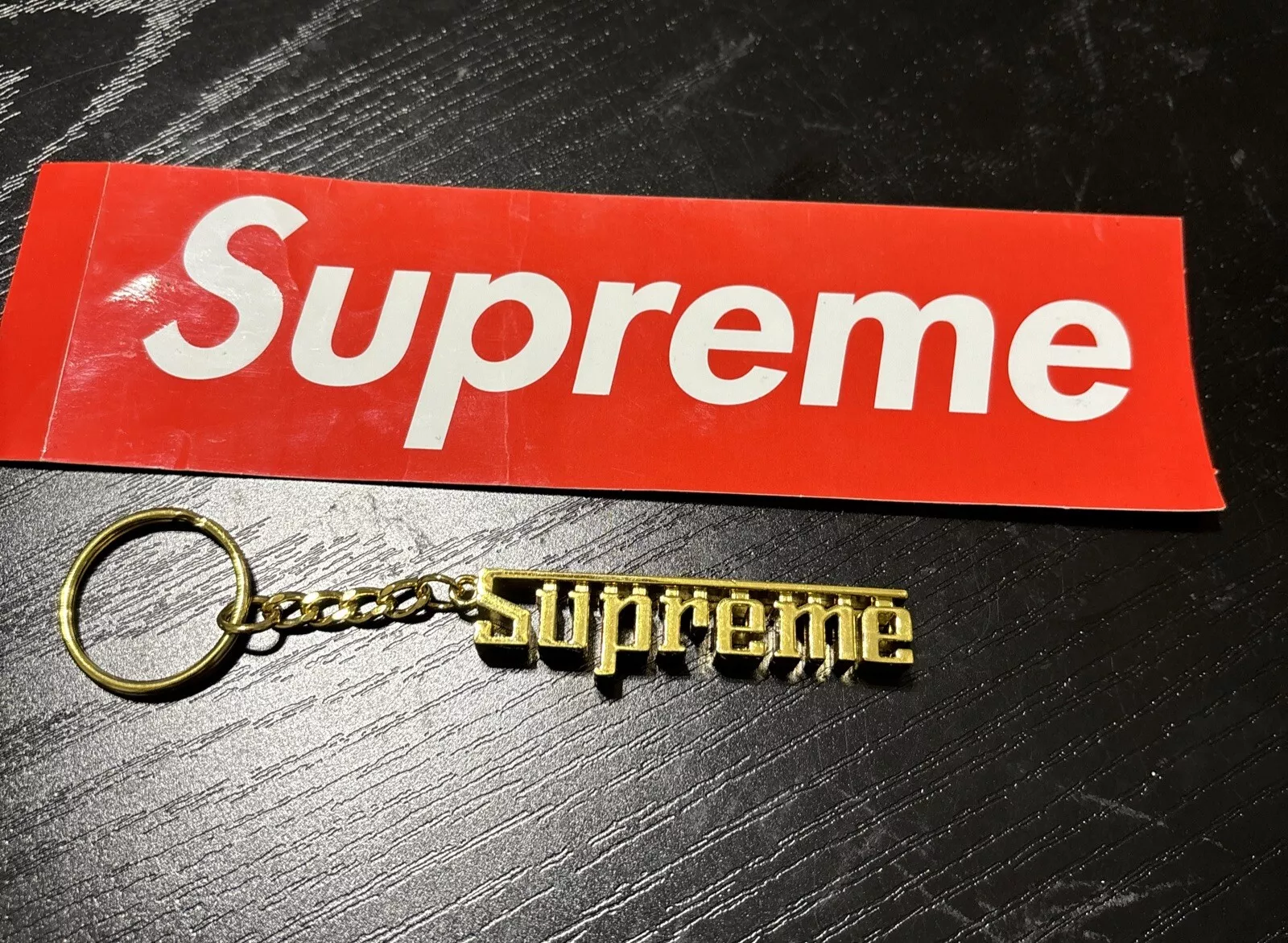 Porte clés Supreme Gold Grand Prix FW16 Accessoires