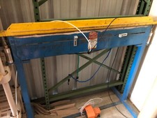 Fredrix canvas stretcher machine