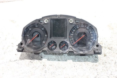 Tachometer Tacho Kombiinstrument 3C0920871E VW PASSAT VARIANT (3B6) 2.0 TDI