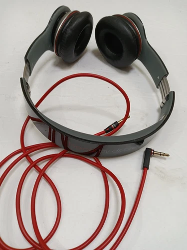 Beats By Dr Dre Monster Solo Hd Headphones (Black) read description B4 purchase