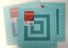 Fiskars 137020 One Sided 12" X 12" Cutting Mat Grid 3 pcs.