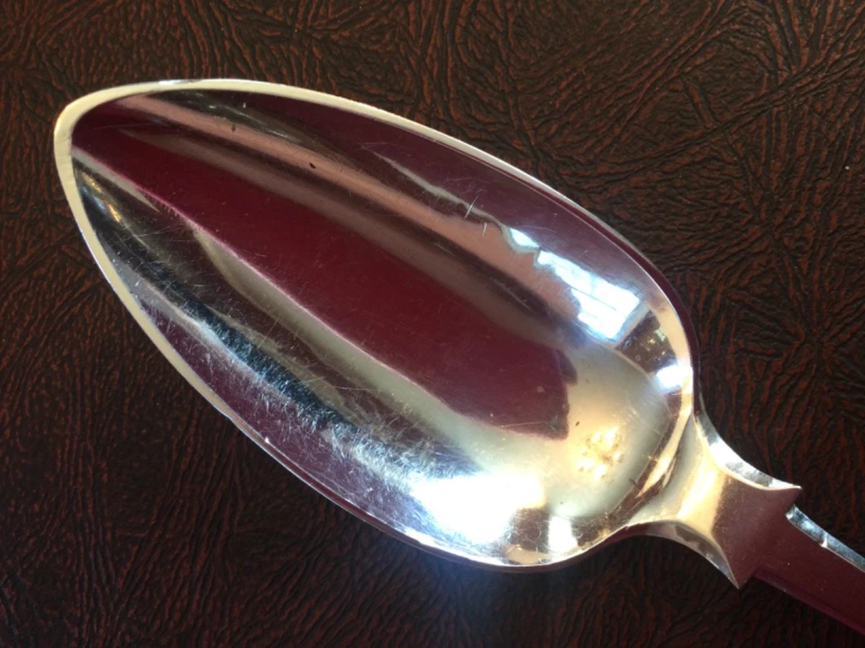 Extraordinaria moneda Davis & Brown cucharada de plata, Boston, c 1810 Foto 2 de 4