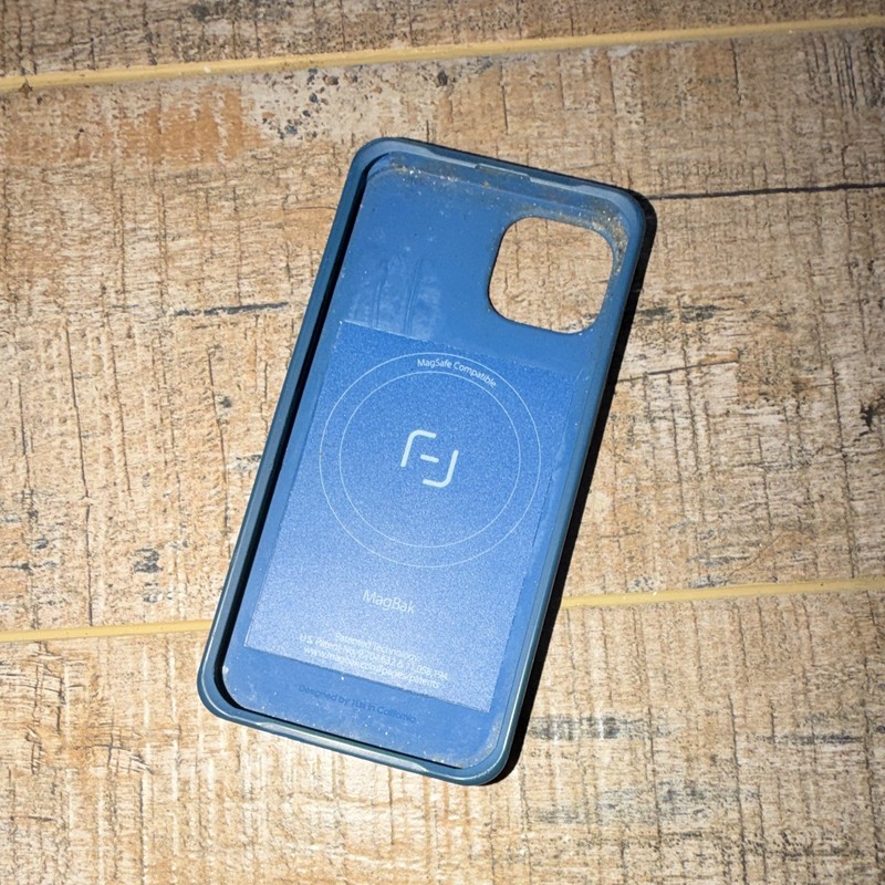 MagBak iPhone 13 Case