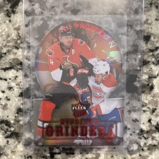Fleer 2014-15 Ultra Gongshow Grinders GG-16 Chris Phillips Ottawa Senators NHL