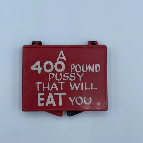Vintage Pocket Gag Gifts Naughty Humor Bad Cat Get Screwed Sex Novelty Compact