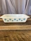 Vintage Pyrex Spacesaver Casserole Turquoise Snowflake Dish 575-B NO lid