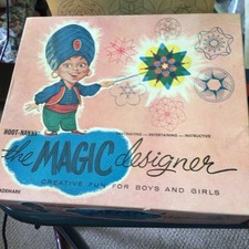 Vintage The Magic Designer Hoot-Nanny drawing wheel, Northern Signal Co 1962