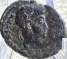 Ancient Roman Coin Emperor Constans 342-348 AD 2 Victories Holding Wreaths