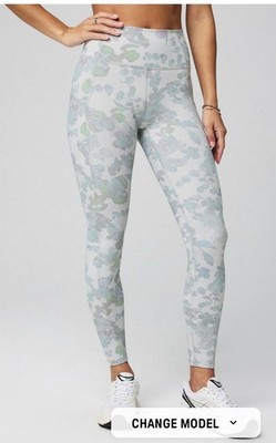 Fabletics Oasis PureLux High-Waisted Legging - XS Floral Grey Cyano Bloom NWT 