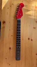Gitarrenhals F-Style von Music Klotz mit rotem Headstock und Kluson Tunern