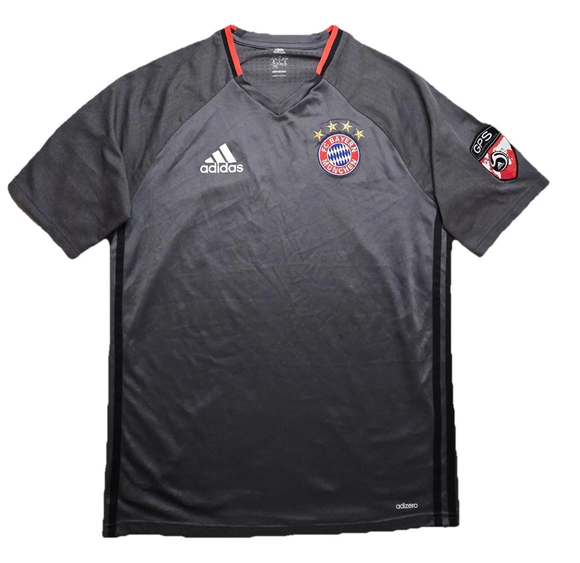 Bayern Munich Size XL International Club Soccer Fan Jerseys for