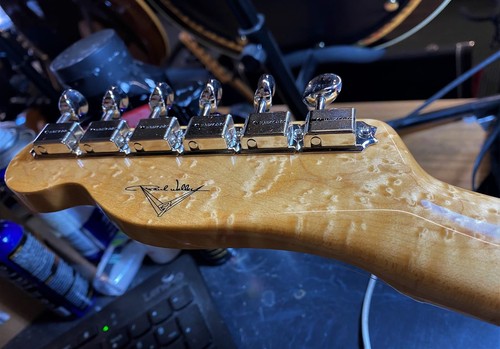 In Store – 1967 Fender Custom Paisley Tele NOS Masterbuilt Paul Waller 2022 Mint - Picture 8 of 23