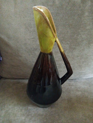 MCM Black Avocado Ombre Glaze Art Pottery Vessel Modernist Wine Decanter Pitcher - Picture 5 of 6